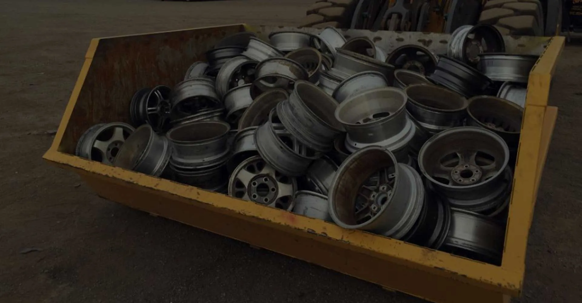 DUMPSTERS/BUCKETS